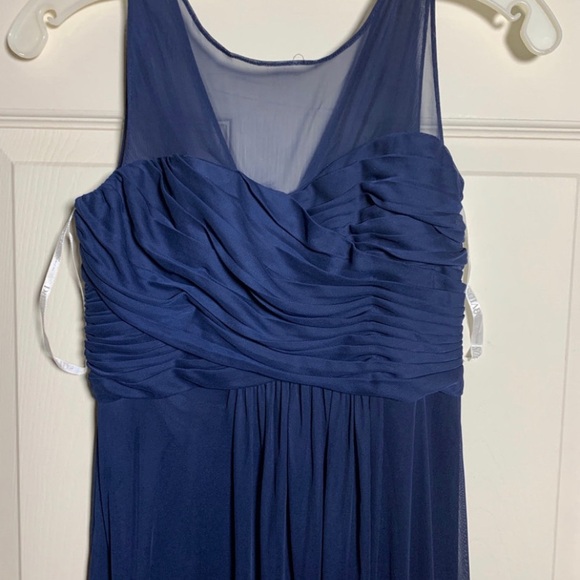 David’s Bridal teen girl’s gown - Picture 2 of 5